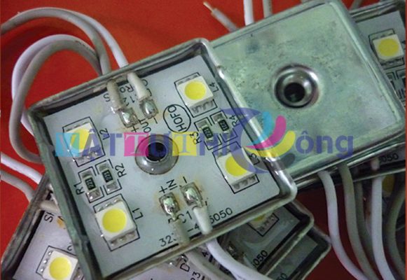 Bán sỉ lẻ led module 4 bóng đế sắt tại tphcm